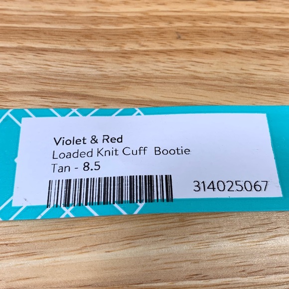 New Violet & Red 8.5 Tan Beige Loaded Knit Cuff Bootie Stacked Heel Boots - Picture 6 of 8